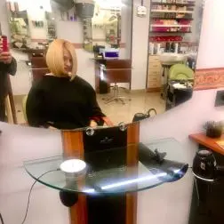 Salón de belleza en Zaragoza: peluquería, estética y uñas 4 corte de mujer en zaragoza de bob hasta capas